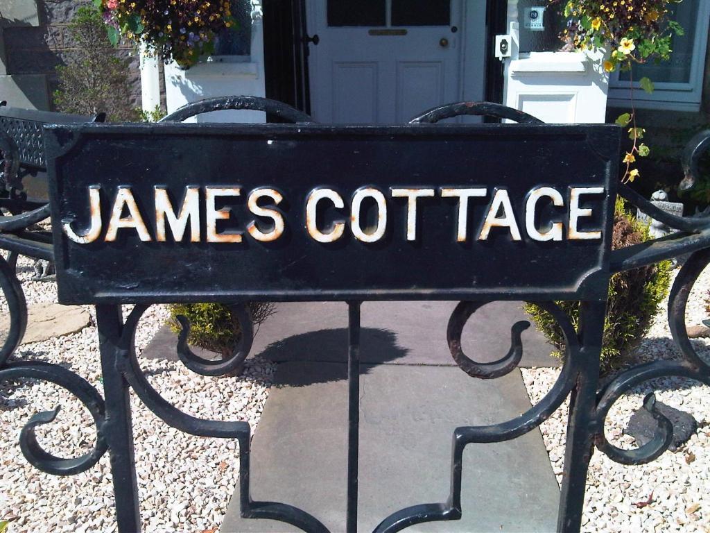 James Cottage Guest House Crieff Extérieur photo